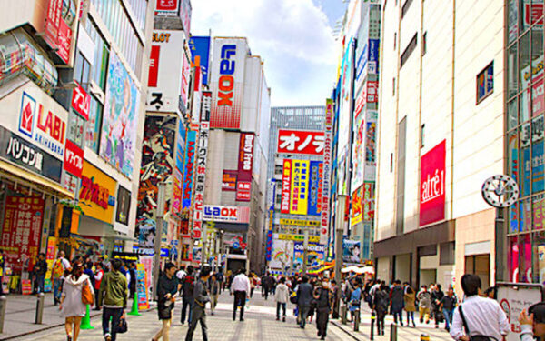 秋葉原の町並み