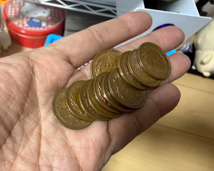 洗って綺麗にした大量の10円玉