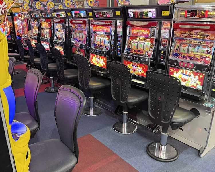 メダルコーナーのパチスロは全台設定6